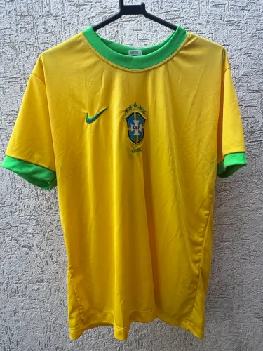 Camisa Barata da Seleção Brasileira