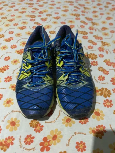Tênis asics kinsei 5
