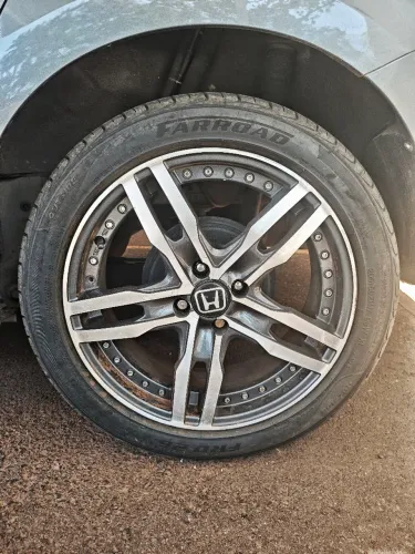 Vendo ou troco rodas Honda aro 17 por aro 16.