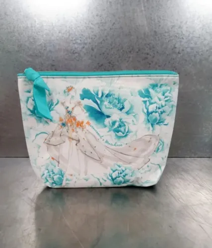 Necessaire Moroccanoil Collab Marquesa NOVA