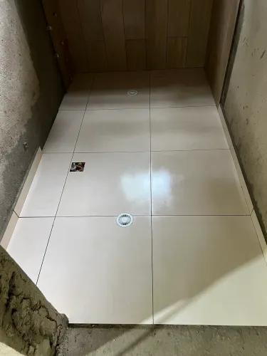 Azulejista disponível litoral 