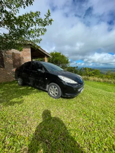 Peugeot 207 Sedan Passion XR 1.4 Flex 8V 4P 2012
