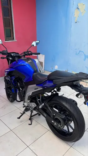 Yamaha FZ25
