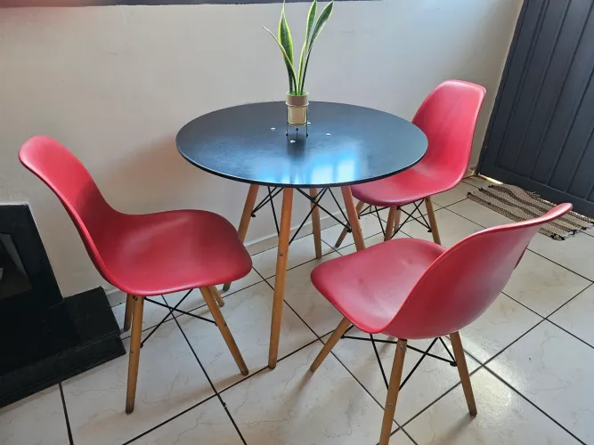 Mesa de jantar 3 cadeiras