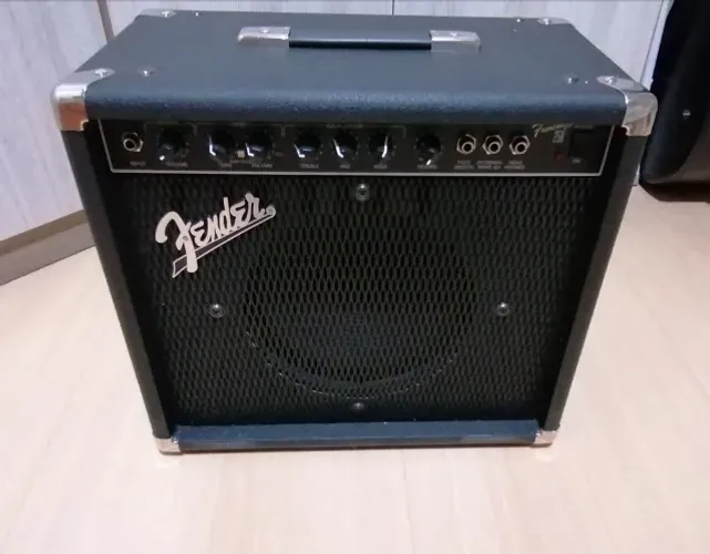 Amplificador para guitarra Fender Frontman 25R