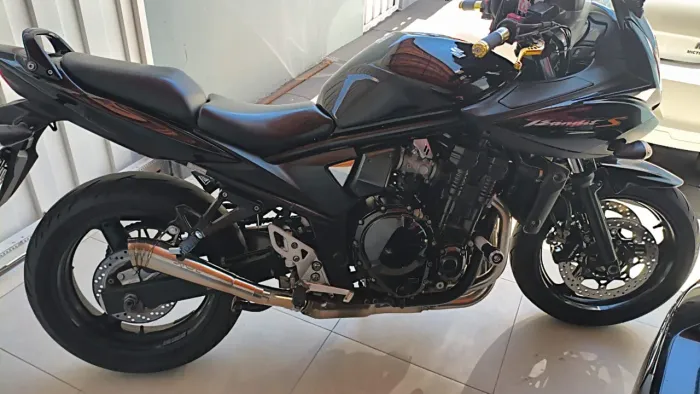 SUZUKI BANDIT 650S 2011