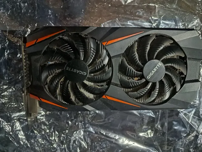Placa de vídeo GTX 1060 3gb Gigabyte