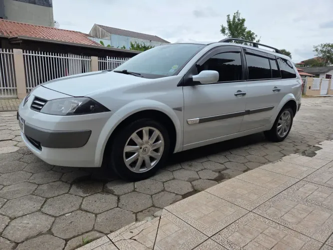 Renault Megane Grand Tour Dynam. Hi-flex 1.6 16V 2012