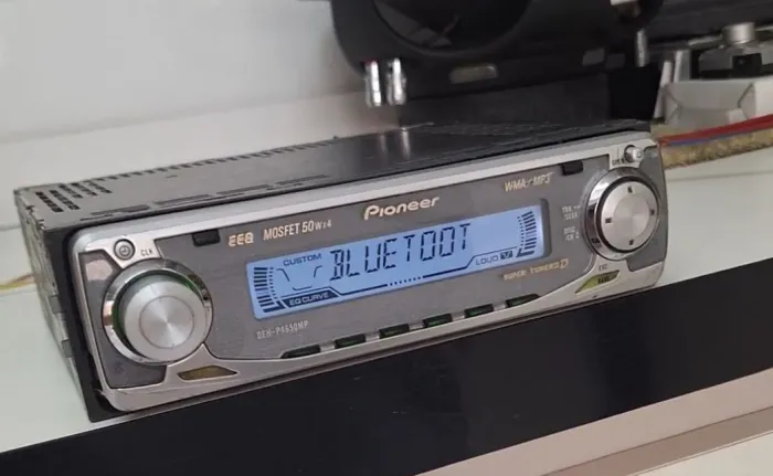 Pioneer deh-p4650mp com Bluetooth interno, cd ok, fm ok