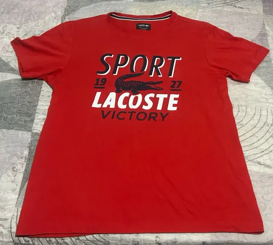 Camisa Lacoste vermelha