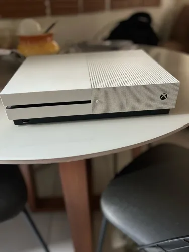 XBOX ONE S - 500gb