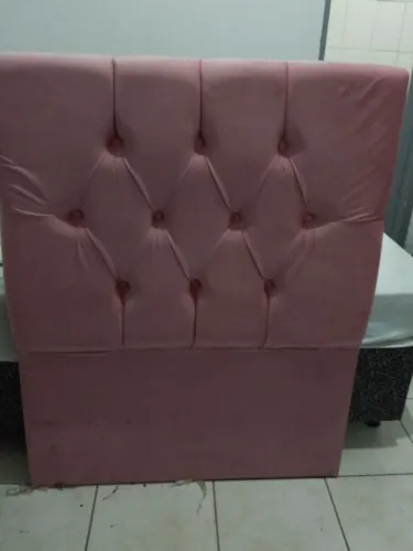 Cabeceira de solteiro rosa