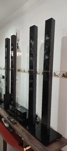 Home theater Samsung Blu Ray e bluetooth HT E5550 mil watts