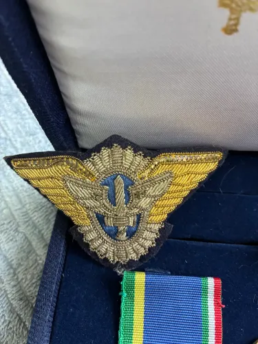 Comendas e pins da Aeronáutica do Brasil p colecionar coleção completa