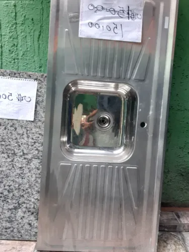 Pia inox e pedra marmore