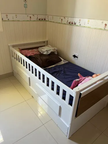 Cama Solteiro + Cama Auxiliar (com grade lateral)