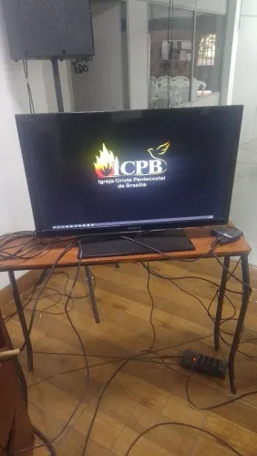 TV Sony Bravia de 32 polegadas. Monitor também