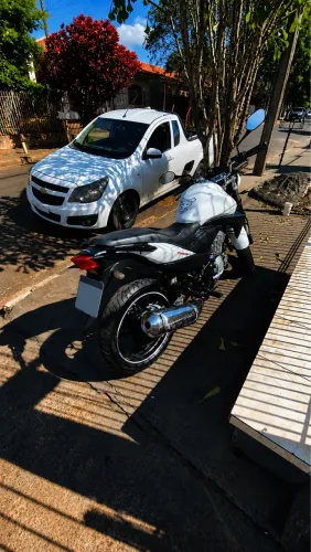 ? VENDO HONDA CB 300R 2013