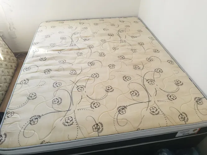 Cama box queen