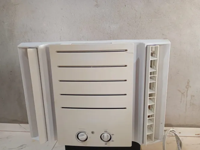 Ar condicionado 10.000btus << 110 volts gelando ótimo r$450