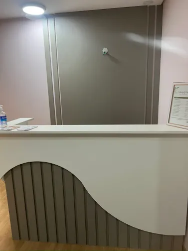 VENDO MOBÍLIA RECEPÇÃO 