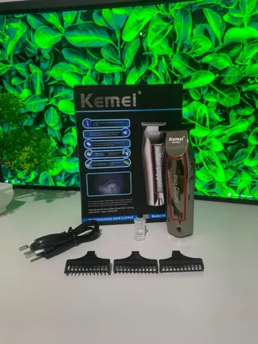 Máquina Profissional de Cortar Cabelo Kemei KM-032 - Recarregável | Nova