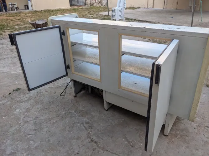 Balcão Vitrine Refrigerado Termiká - Funcionando - 220 V