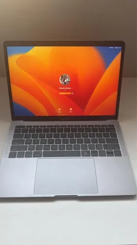 MacBook Pro 13 Pol 256GB (2017)