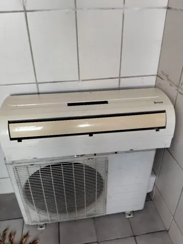 Ar condicionado 