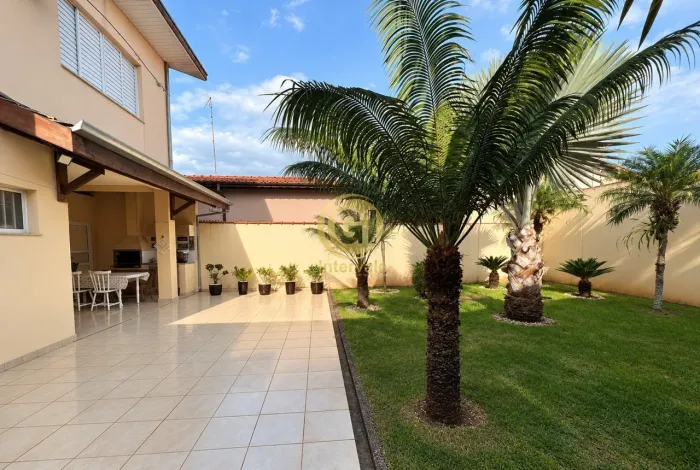 Sobrado com 3 quartos para Locação ? Residencial São Paulo | Jacareí/SP