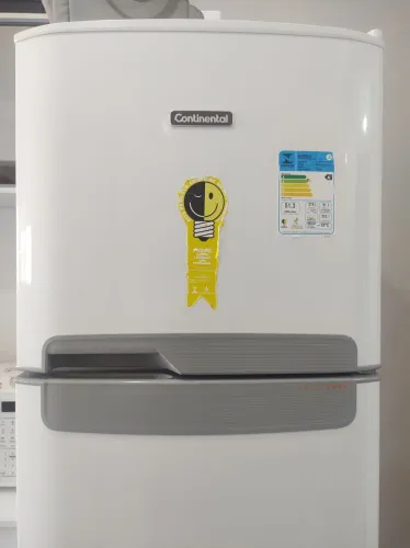 Geladeira Frost Free Branca - Ótimo Estado