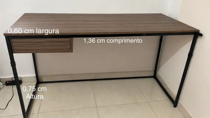 Mesa escritório estilo industrial 