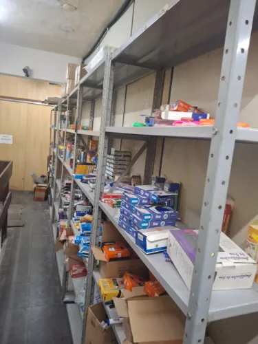 estante de aço reforçada 30 cm 1,92x0,92 x30 cm reforçada (usada)