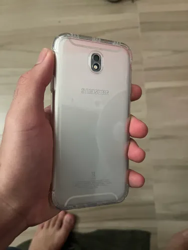 J7 PRO 