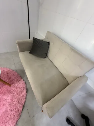 Sofá namoradeira, tapete e Highlight