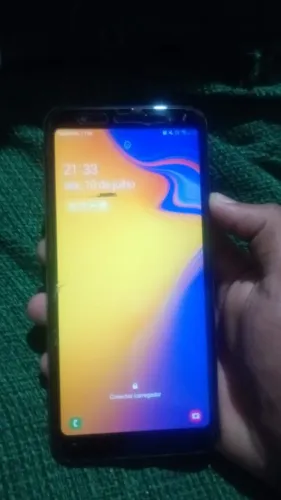 VENDO CELULAR SAMSUNG GALAXY J4+