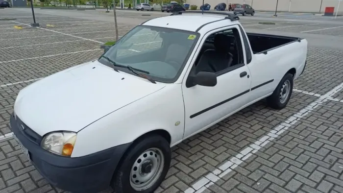 Ford Courier 1.6 L/ 1.6 Flex 2011