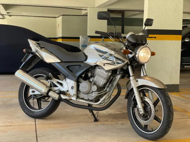 CBX TWISTER 250 2008