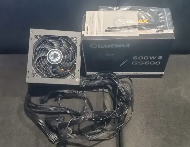 FONTE GAMEMAX GS600 - 600W | 80 PLUS WHITE | PFC ATIVO