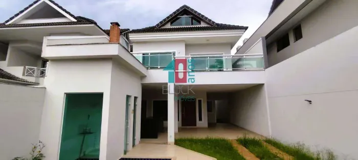 Recreio dos Bandeirantes | Casa de Condomínio 4 quartos, sendo 4 suites