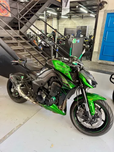 Kawasaki Z1000 2022 financio troco moto carro maior menor valor impecável