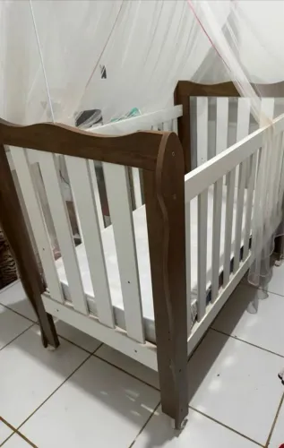 Berço com colchão