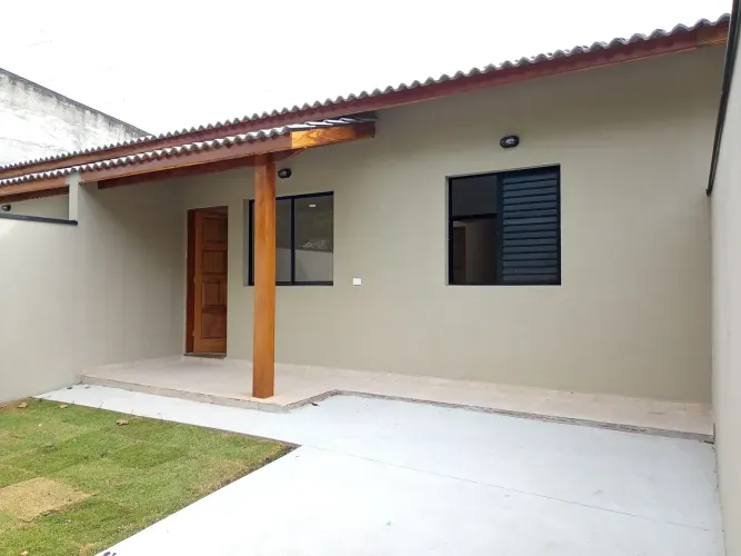 Casa NOVA recém construída com 2 dormitórios sendo 1 suíte (nunca habitada) - Barranco Alt
