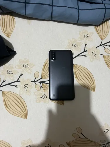 Samsung Galaxy A1 - celular 