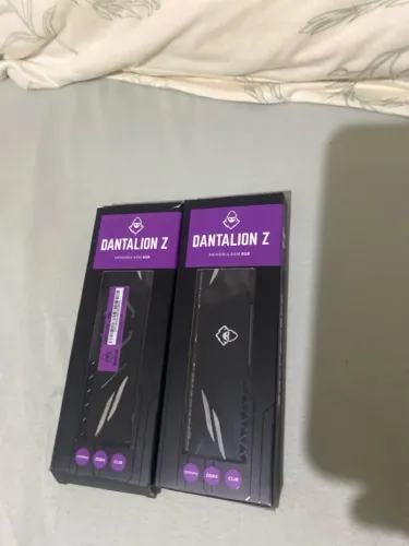 Vendo 2 pente de memória ram 8 Gb cd ddr 4