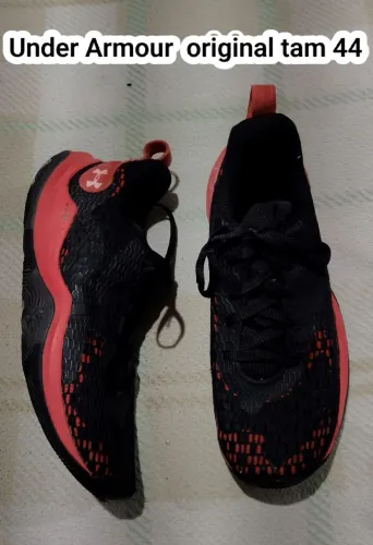 Tênis Under Armour original tam 44