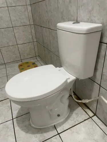 Vaso sanitário com caixa acoplada