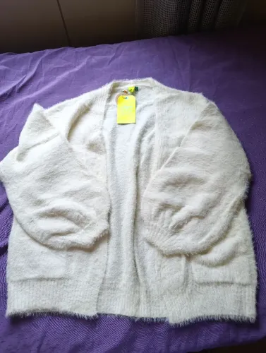 Casaco Feminino Casulo Pelinho Com Bolso off white Farm