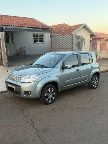 Fiat Uno Vivace Celeb. 1.0 EVO F.flex 8V 5P 2013