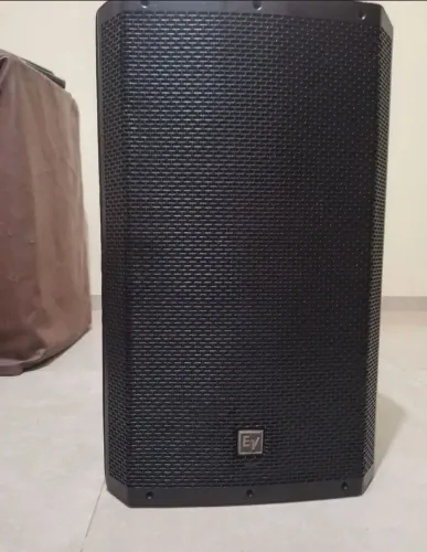 Caixa ativa electrovoice zlx 15